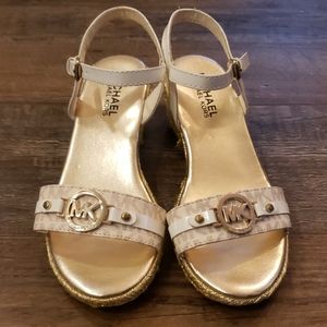 Michael Kors girls sandals size 3 gold and white